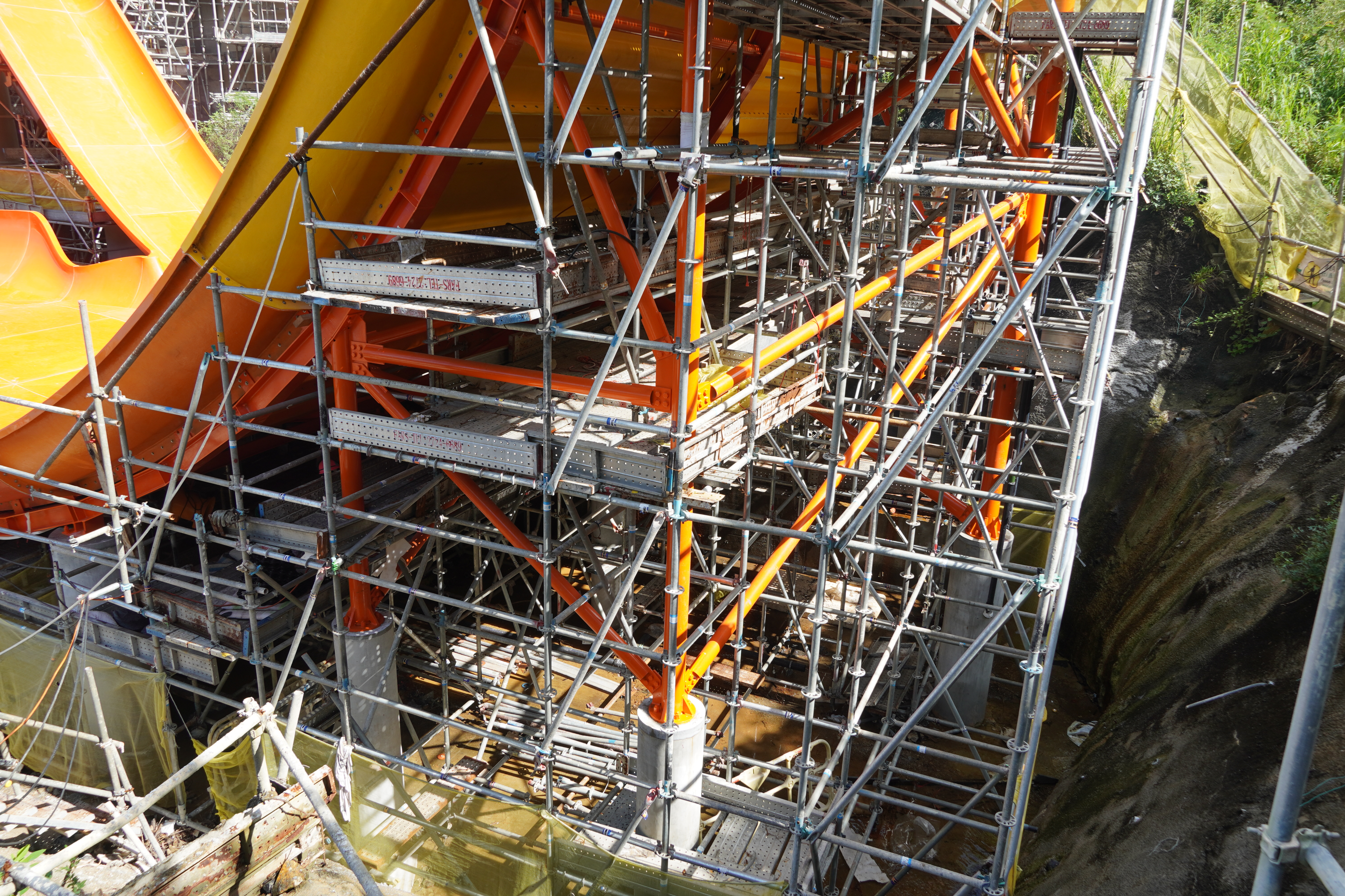 Design, Supply, Erection and Dismantle of Scaffolding Works for wall and columns for Contract No. TSW-C006, Waterpark- Main Building Works